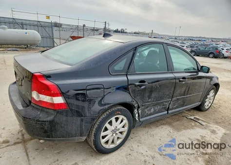 2006 Volvo S40 T5 из США, поврежденный, VIN YV1MS682362159803